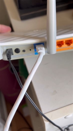 Watch Review of the TPLink Wifi Router on Amazon Live