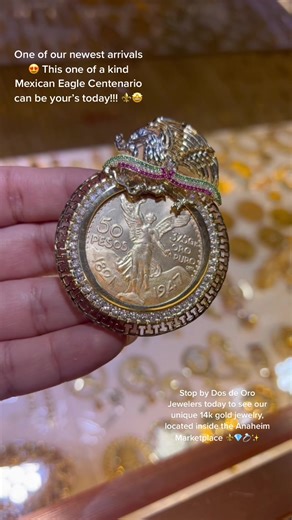 One of our newest arrivals 😍 This one of a kind #Mexican Eagle #Centenario can be your’s today!!! ⚜️🤩 Come visit us at Dos de Oro today to see our unique, #14k #gold #jewelry, located inside the #Anaheim Marketplace 🤩⚜️💎💍✨ #oro #22k #diamonds #fyp #foryou #latino #latinotiktok #mexicantiktok #icy #drip #fine #finejewelry #joyeria #joya #joyas
