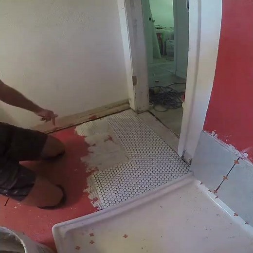 This is how you install penny round tile