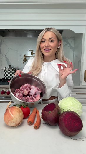 Krasniy Borscht: Flavorful Ukrainian Beet Soup Recipe
