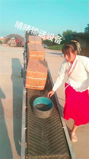 Compact Folding Belt Conveyor for Loading Zones. #shorts