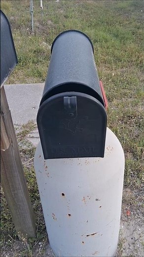 how to fix a mailbox with a lid that wont stay closed #diy #howto