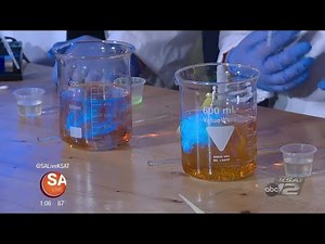 Mad Science Monday: Glow in the Dark Experiments