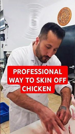 Professional way to skin of Chicken #butcher #chicken #knifeskill #food #meatlovers #pro #chickentok