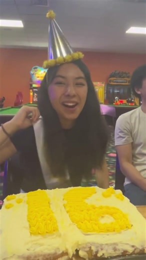 random guys singing me happy birthday #vlog #birthdayparty #cake #sweet16 #partypics #bowling #viral