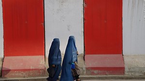 Afganistán es el país más desigual para las mujeres. Este es el ranking de brecha de género del Foro Económico Mundial