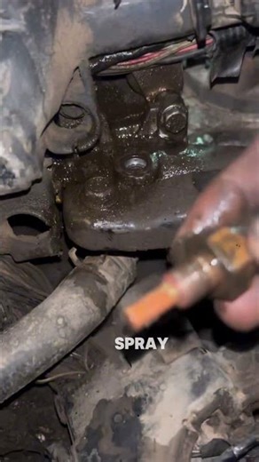 Cómo Limpiar un Sensor de Motor SUCIO en 1 Minuto ⏱️🚗 #shorts