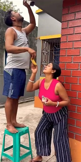Wife Gives Banana Instead of Ice 😂 Husband Didn’t Expect This! #shorts #funny #prank#shortsfeed 🚀📌🚀