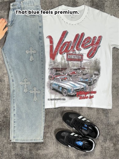 Blue denim, main character energy.🔥#sopula #outfit #trending #street #jeans #fyp #inspo