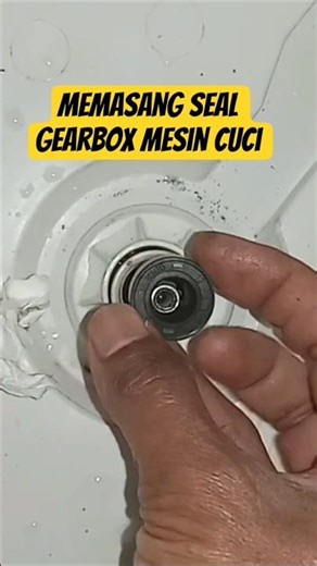 How to install a gearbox seal on a Sharp 2-tub washing machine #2-tub washing machine #shorts