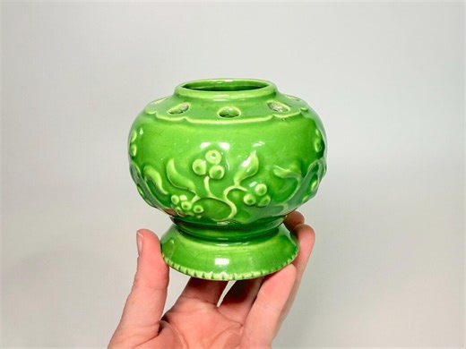 Vintage Green Ceramic Flower Frog Vase With Textured Leaves & Berries Detail- Kelly or Spring Green- Small Mid Century Vase - Etsy
