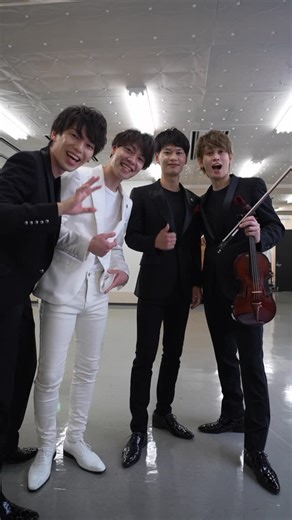 shuhosogai_official on Instagram: "浜松公演の時の動画！ 行き帰りもバタバタでした笑 #江上兄弟 #ピアノ #バイオリン"