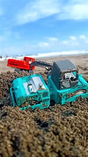 Worksite mistake Excavator, Wheel Loader, Steam Roller more