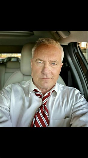 #andrémonreau #mature #maturemen #daddysboy #daddyissues #grandpa #veins #grandpa #muscleman #muscle #hot #daddies #bodybuilding #bodybuilder #beard #sexy #hombresmayores #maduros #madurosgays #madurosabroso