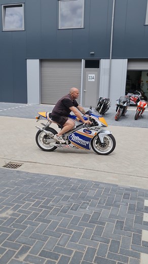 Tyga Honda NSR250 Sound Stanley TwoStroke MotoMadness #2StrokeLife #twostrokeforever #trackbike #smokers #Classicbike | 2strokelife