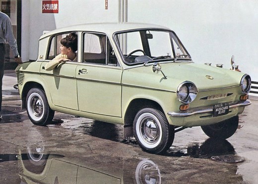 マツダ キャロル360 (初代 1962-1970)：4気筒エンジンや4ドアボディでライバル車に対抗 [KPDA/NRA]