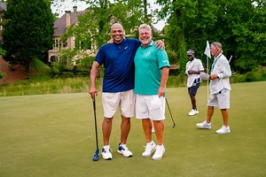 581K views · 2.8K reactions | Chuck showed off his new and improved game.  Kicking off 25 days of our favorite content from 2022 with Darren Clarke and Charles Barkley at the Mitsubishi Electric Classic. #25DaysOfChamps | PGA TOUR Champions | Facebook