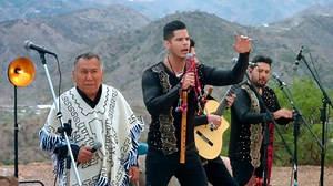 Hermanos de Ecuador, desde Bolivia estamos con ustedes. ¡Mucha fuerza!💛 🇪🇨🇧🇴🇪🇨🇧🇴🇪🇨🇧🇴 Justicia Para Vivir L y M: Gonzalo Hermosa Camacho Intérprete: Chila Jatun Bolivia - 2021 | CHILA JATUN