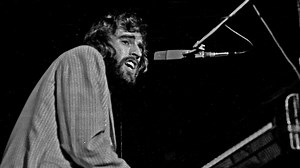 Remembering Richard Manuel: Performing Live With The Band In 1970