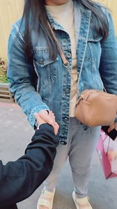 1.8K views · 63 reactions | Dede Ahan fens tiktok banyak Pada minta foto setiap jalan Cewek cowok pada gemes liatnya | Mawar Formosa | Facebook