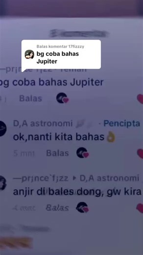 Membalas @17fizzzy open req PENJELASAN! Jupiter! Planet gas raksasa yang paling besar di tata surya kita. Jupiter adalah planet kelima dari Matahari dan memiliki diameter sekitar 142.984 km, lebih dari 11 kali diameter Bumi. Atmosfernya terdiri dari hidrogen dan helium, dengan awan-awan amonia dan air yang menciptakan pola garis-garis yang ikonik. Jupiter juga memiliki sistem cincin yang tipis dan tidak terlalu terlihat, serta puluhan satelit alami, termasuk empat yang terbesar Ioh nama nya, Eur
