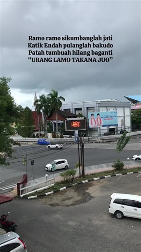 Exploring Traffic Dynamics at a Busy Roundabout