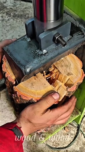 4.2K views · 18 reactions | hydraulic wood splitter #woo #woodsplitter #woodworking | Wood Splitting Machines | Facebook