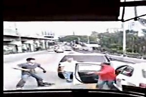 Road rage suspect charged by cab driver | Coconuts