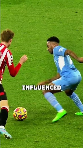 What’s Behind Raheem Sterling’s Unique Running Style? 🤔