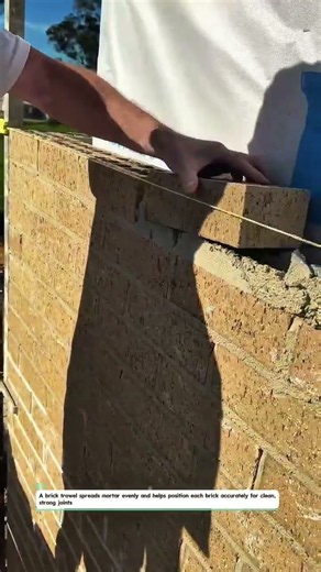 Perfect Bricklaying Technique: Clean Mortar Placement! #Bricklaying #Masonry #Construction Pro Tips