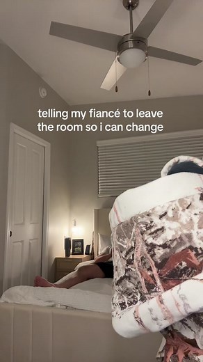 Hilarious Change Clothes Prank on My Boyfriend