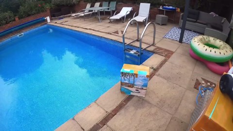 This pool robot claims it can replace manual cleaning - here’s the truth