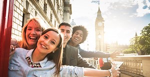 English for tourism: Essential UK travel phrases with examples