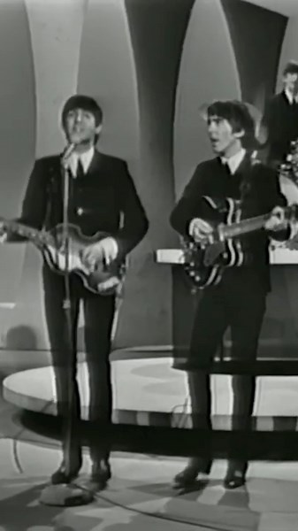 Please Please Me • 1963 🖤