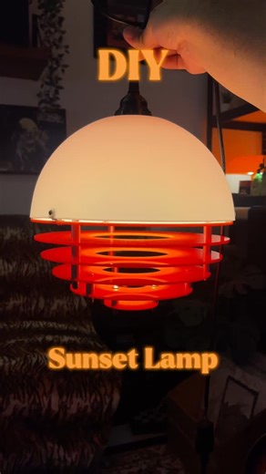 Yanako | DIY Sunset Lamp | Instagram