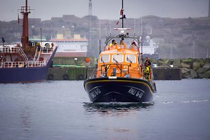 VIDEO: North-east lifeboat crew rescue stricken fishing vessel during late-night mission