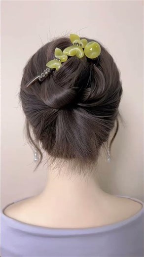Top 10 Quick Hairstyles for Busy Days