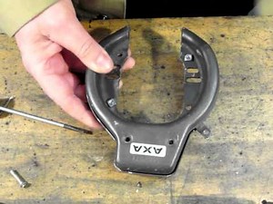 AXA bicycle lock spoke lock function opening.