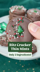 191K views · 1.2K reactions | Crispy, chocolate-y, and only TWO ingredients! 癩 These Ritz Cracker Thin Mints are my favorite holiday cookie because they are SO easy (no oven needed) and they taste just like the real thing! We make them with holiday sprinkles to add to our Christmas cookie tins - a family favorite! #christmascookies #holidayrecipes | The Soccer Mom Blog - Positive Inspiration for Moms | Facebook