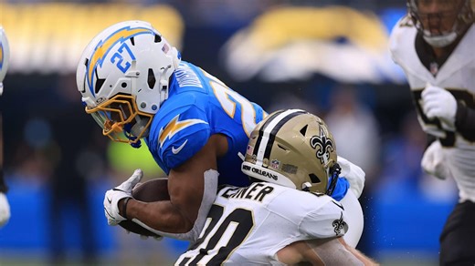 Pete Werner sniffs out Chargers' screen pass for TFL | Saints-Chargers Highlights | 2024 NFL Week 8