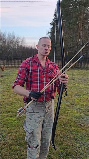 A few words about the post-apocalyptic bow made of PVC pipe, a few things can be improved and it ...