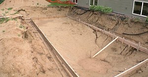 Pool contractor accused of defrauding families changes attorney instead of plea