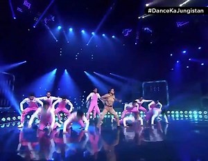 44K views · 299 reactions | With their flawless performances, these champions earned this compliment from Bosco Leslie Martis! Tune in to #ZeeTVME on Sat-Sun at 8.30 pm to watch #DanceIndiaDance - #BattleOfTheChampions. #DanceKaJungistaan #KareenaKapoorKhan Raftaar Karan Wahi | Zee TV Middle East | Facebook