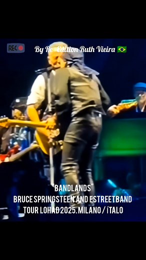 By Bruce Springsteen And #estreetband #Bandlands #Tour2025 #LOHAD #brucespringsteen #tbt #music #rock #Bruce #TheBoss #thebest #numberone #icone #reelsfbシ #highlight #everyone #seguidores Destacar Springsteen & Rock Music Rock N Roll Moment Rolling Stone Italia Music Magic Born To Run ROCK ANTENNE Rock & Roll Hall of Fame Space Rock and Country | Ruth Vieira