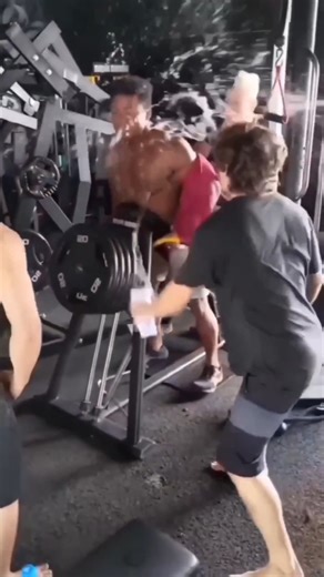 Gyms in January.... 😅 | Olima Omega