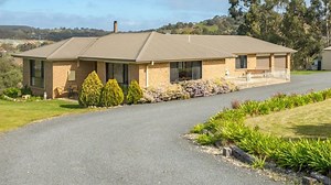 ‘Basic’ Bacchus Marsh house smashes reserve by $620k