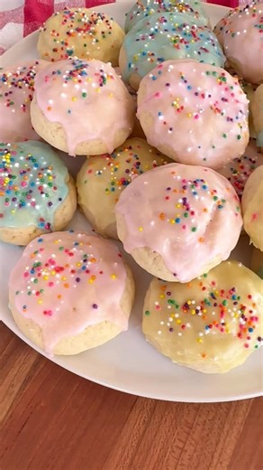 Angela Allison on Instagram: "It’s never too early to start thinking about these Italian Easter Cookies! 🩷🐣 Comment “COOKIE” and I’ll send you the link! #italianfood #italiancookies #italianeastercookies"