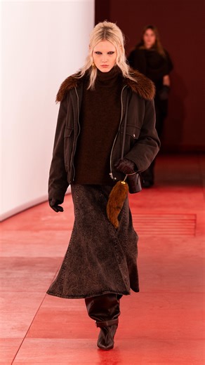 IMG Models Worldwide on Instagram: "IMG Models for London Fashion Week SS26 H&M Alex Consani, Alva Claire, Paloma Elsesser, Sanjeev (DEBUT), Iris Law, Ivy Stewart, Lauren Stevenson, Mary Ukech, Xiru Yang, Romeo Beckham, Marlon Mains Adam Zanardo (OPENED), Kit Jones, Qaher Harhash, Dohyun Di Petsa Ana Portelo (CLOSED), Adam Zanardo, Dohyun, Saul Mensah Erdem Achok Akoi, Mary Ukech, Shane Stevens Simone Rocha Ivy Stewart, Xiru Yang, Shane Stevens Talia Byre Enza Khoury (OPENED) Dilara Findikoglu D