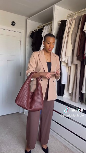 Interview Styling Dos and Don'ts: Tips for the Perfect Outfit