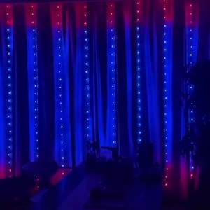 💡PRODOTTO DELLA SETTIMANA💡Tenda luminosa multicolore con 300 luci LED - Colorlights ❗PREZZO RIDOTTO ✈️ Consegna veloce https://coolmango.it/product/colorlights-lp1?sp=559i9055 | CM Shop Italia